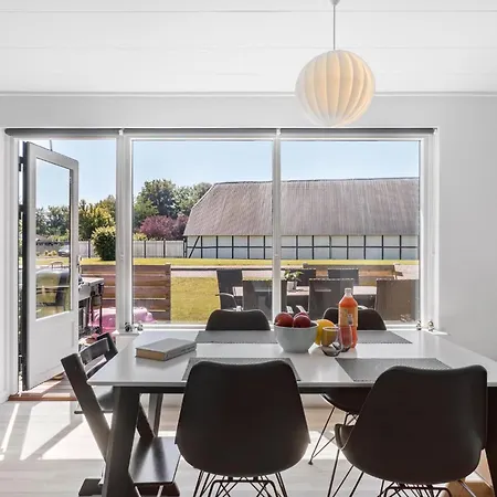 Vakantiehuis 2 Bedroom In *