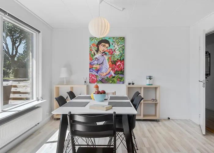 2 Bedroom In Vakantiehuis Rødby