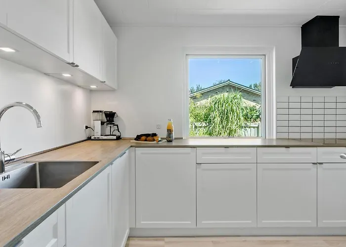 2 Bedroom In Vakantiehuis Rødby